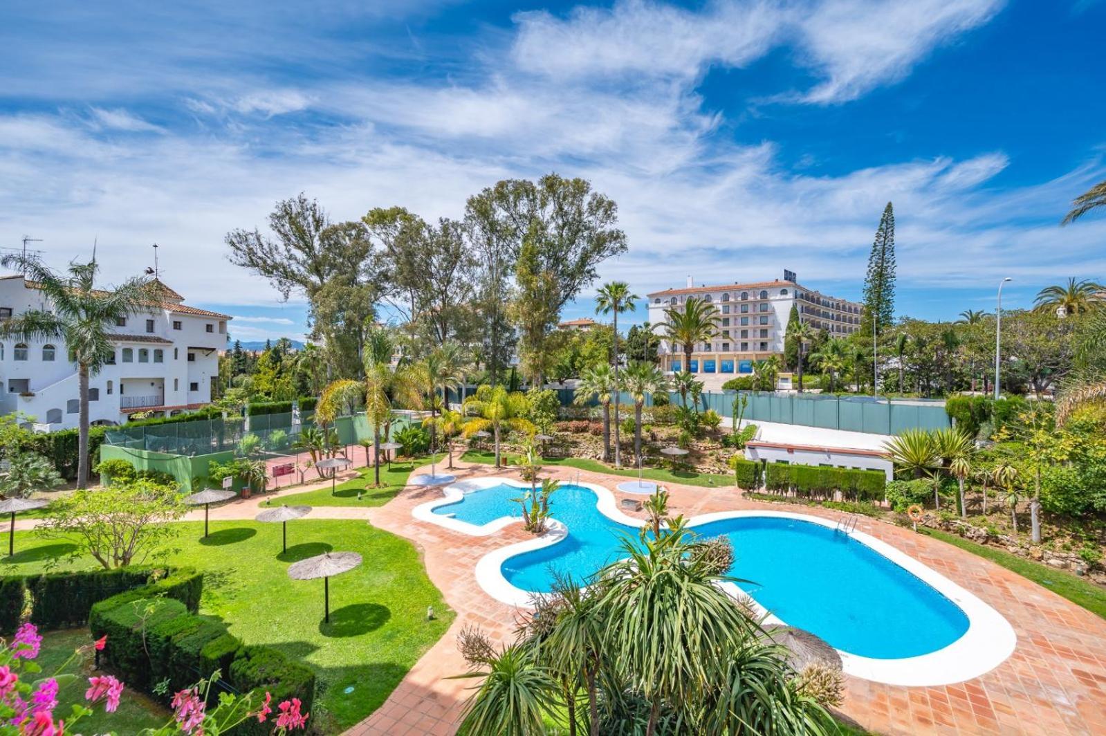 1 Bedroom Apartment, With Sea Views, In Medina Garden - Puerto Banus Marbella Exterior photo