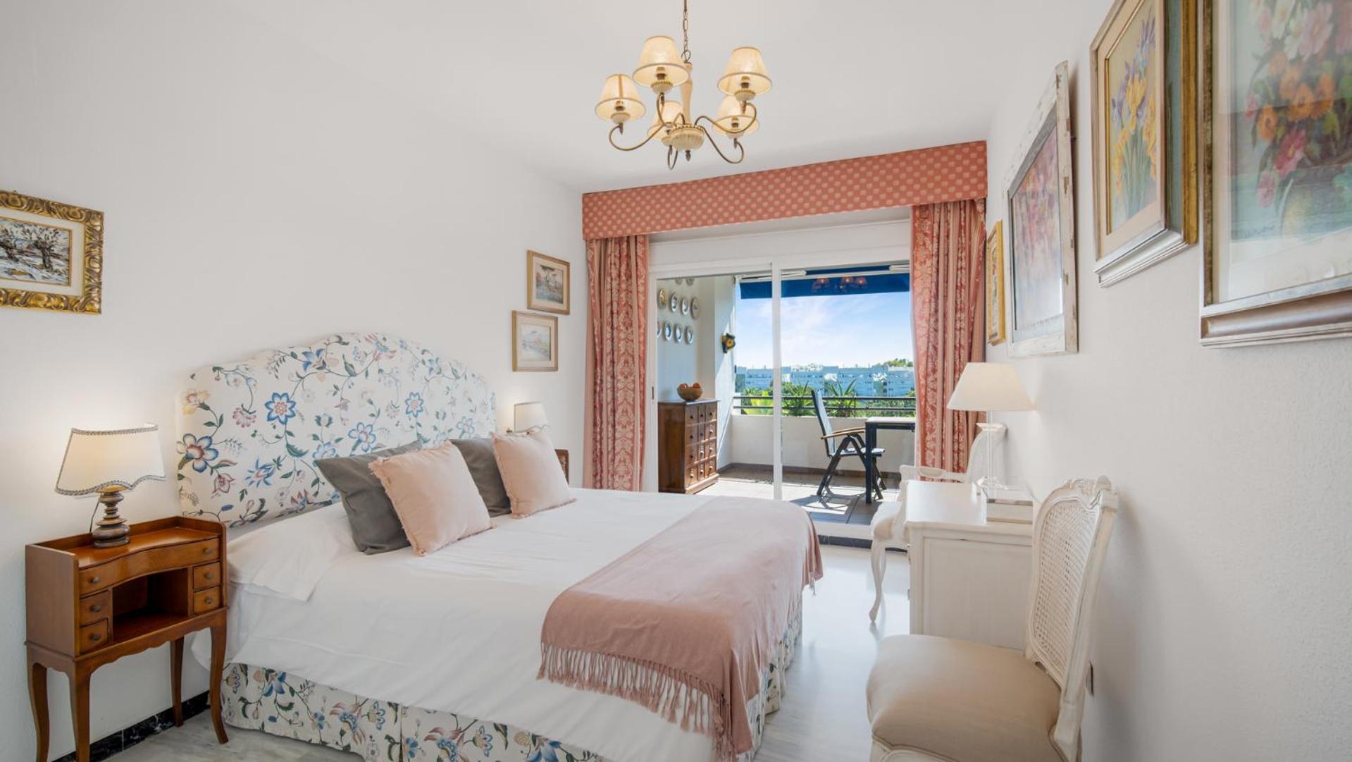 1 Bedroom Apartment, With Sea Views, In Medina Garden - Puerto Banus Marbella Exterior photo