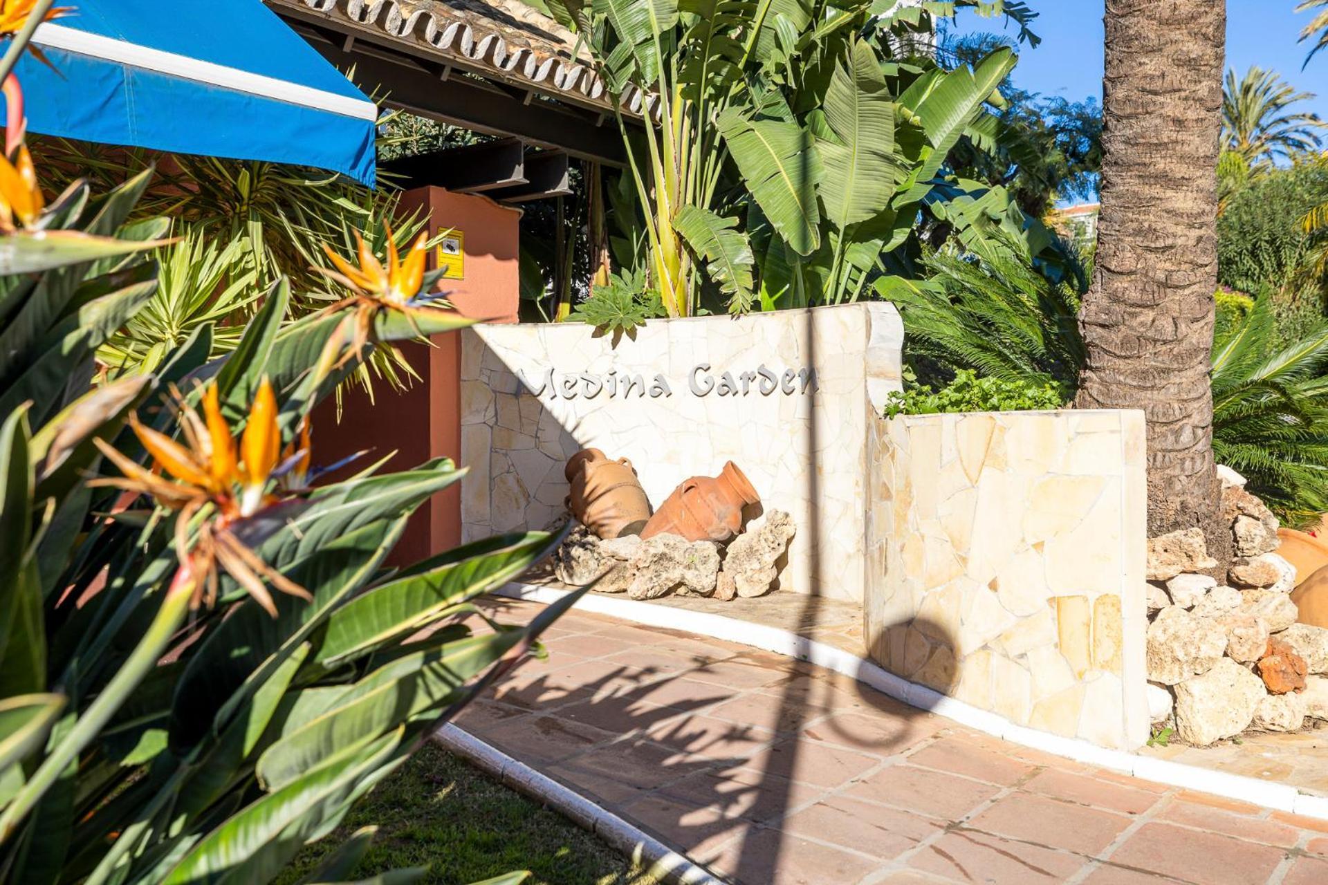 1 Bedroom Apartment, With Sea Views, In Medina Garden - Puerto Banus Marbella Exterior photo